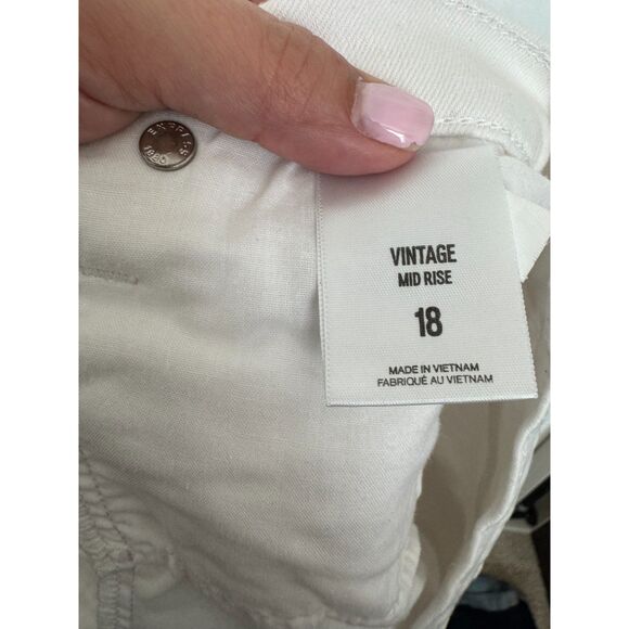 Womans Express Shorts plus size 18 - Picture 4 of 4